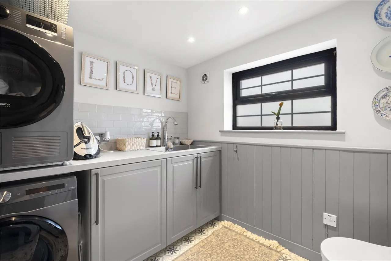 Atherton Road, London, SW13, photo 16
