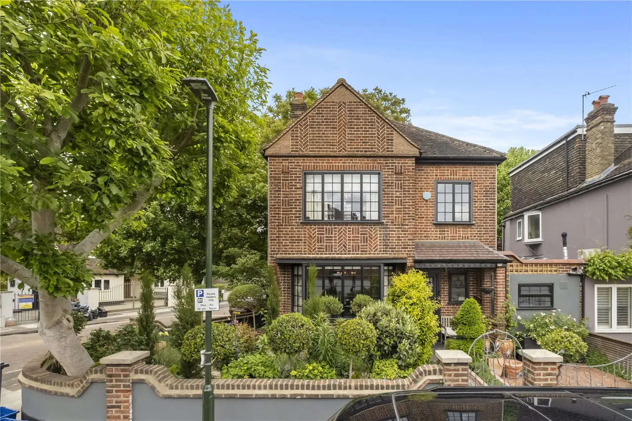 Atherton Road, London, SW13, photo 10