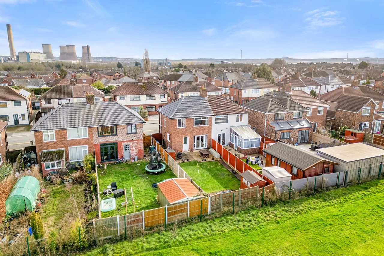 Dykin Road, Widnes, Widnes, WA8 3HN, photo 2