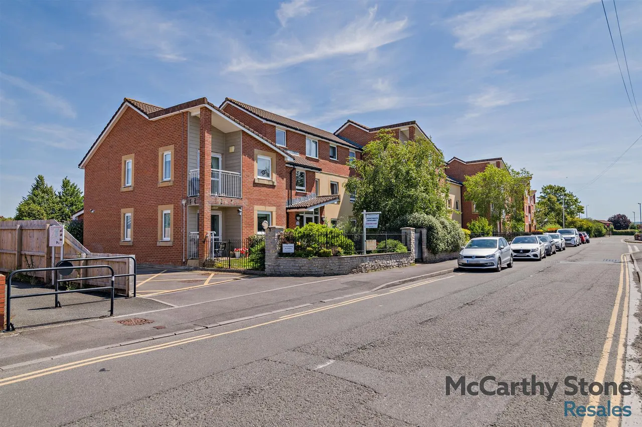 Station Road, Worle, BS22, photo 15