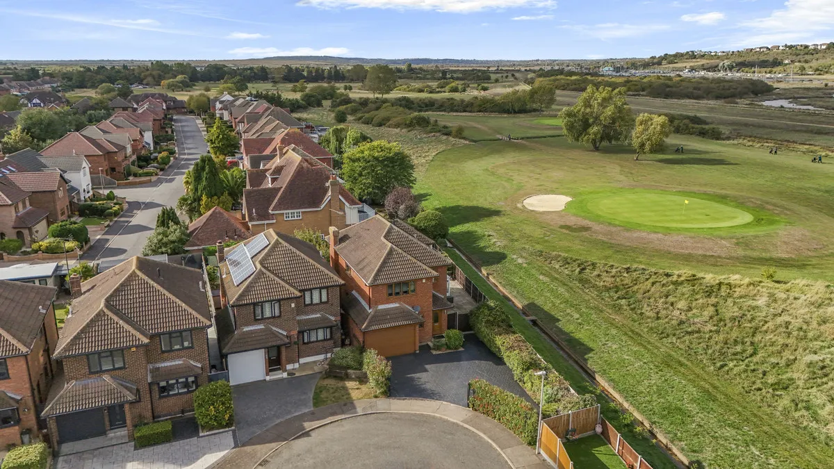 Ameland Road, Canvey Island, SS8, photo 32