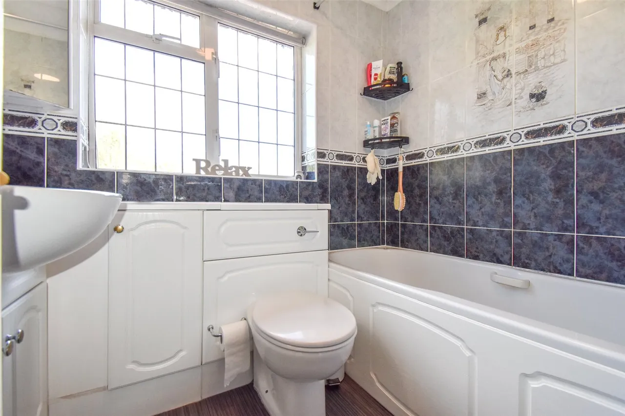 Boxalls Grove, Aldershot, Hampshire, GU11 3QS, photo 14