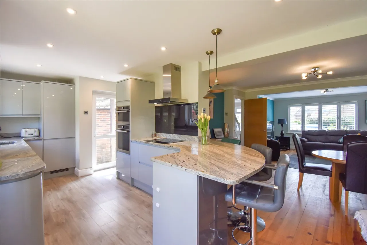 Boxalls Grove, Aldershot, Hampshire, GU11 3QS, photo 4