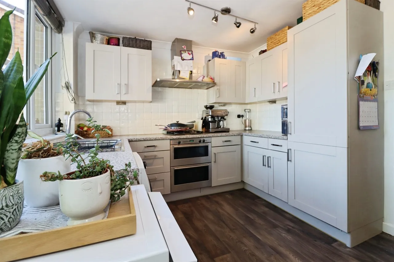 Charlton Road, Brentry, Bristol, photo 6