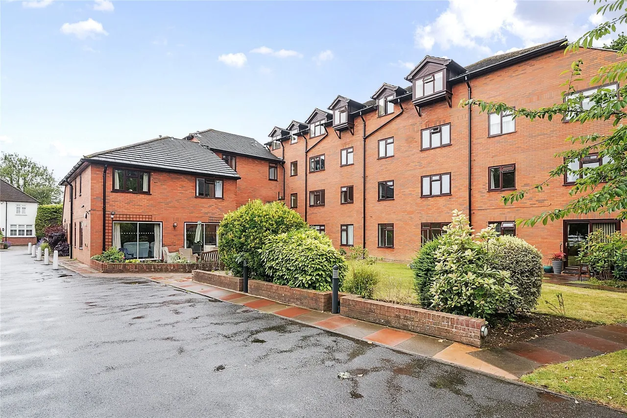 1 bed retirement property for sale — Farnborough Common, Orpington, BR6