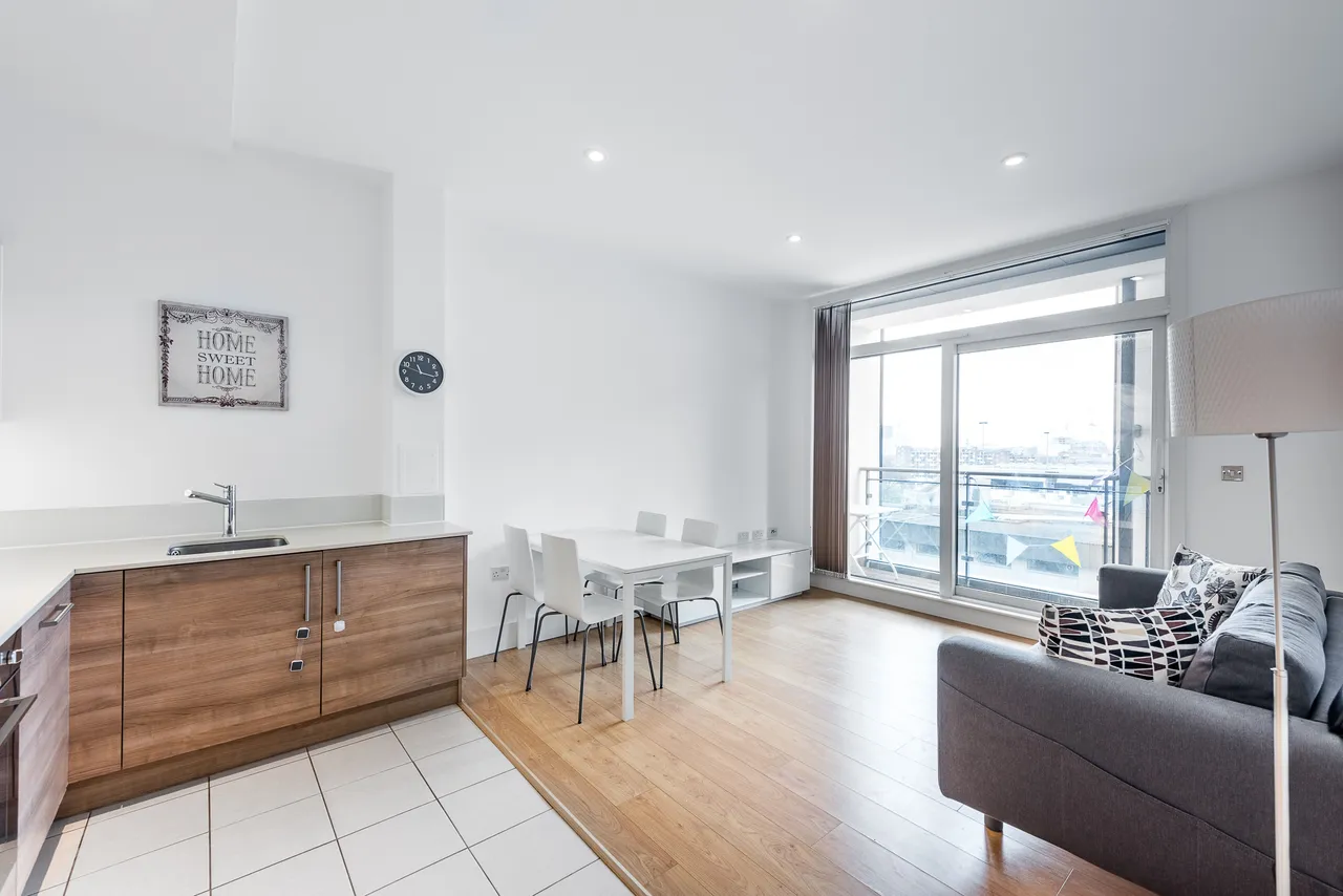 1 bed flat for sale, London, SW8