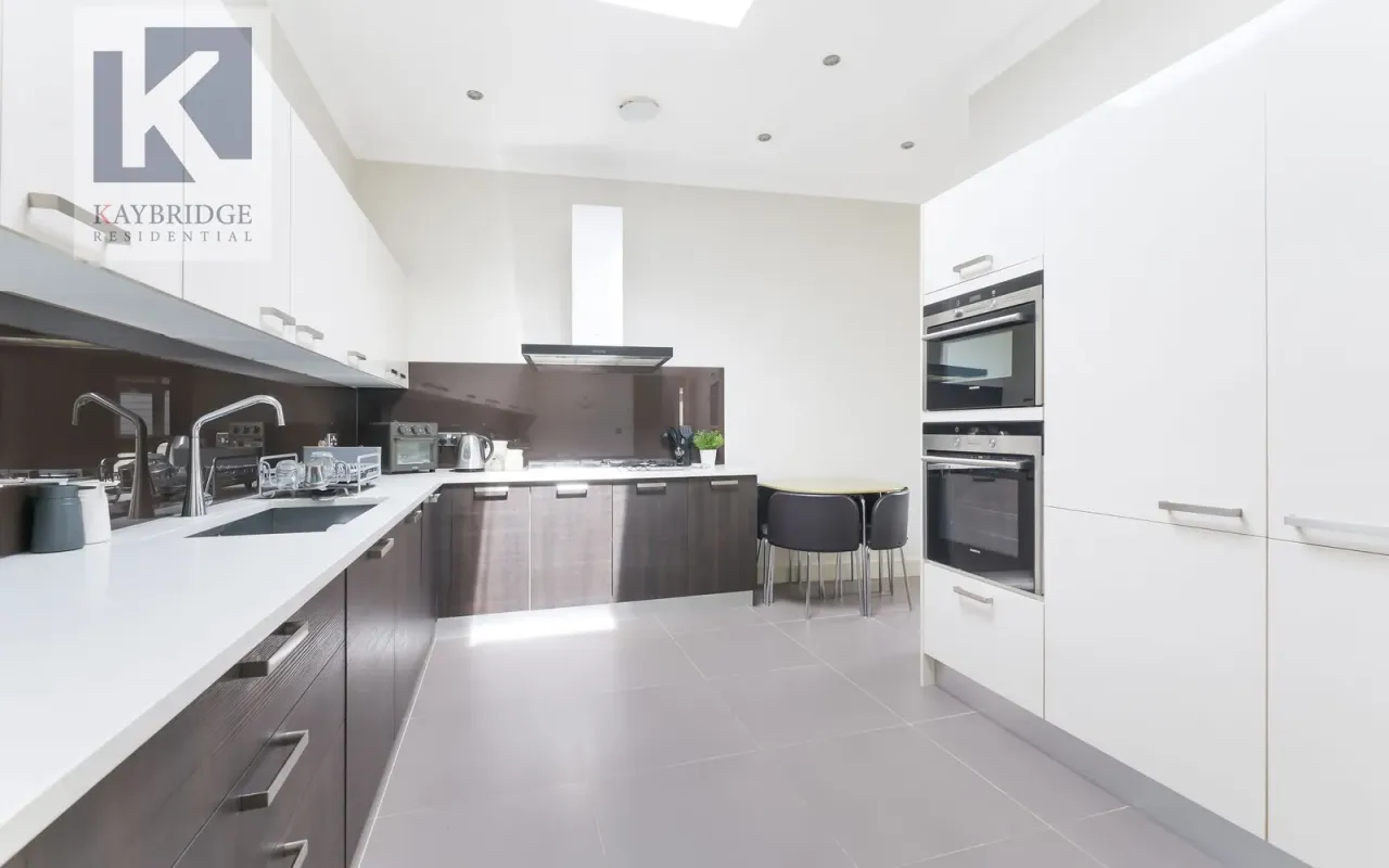 The Warren, Worcester Park, KT4, photo 9