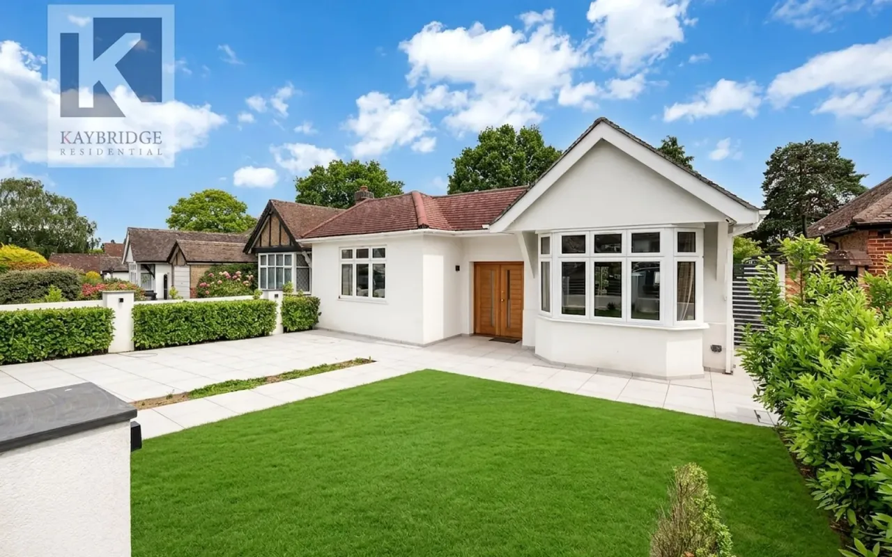 The Warren, Worcester Park, KT4, photo 18