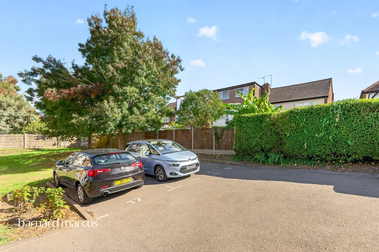 Farriers Road, Epsom, KT17, photo 12
