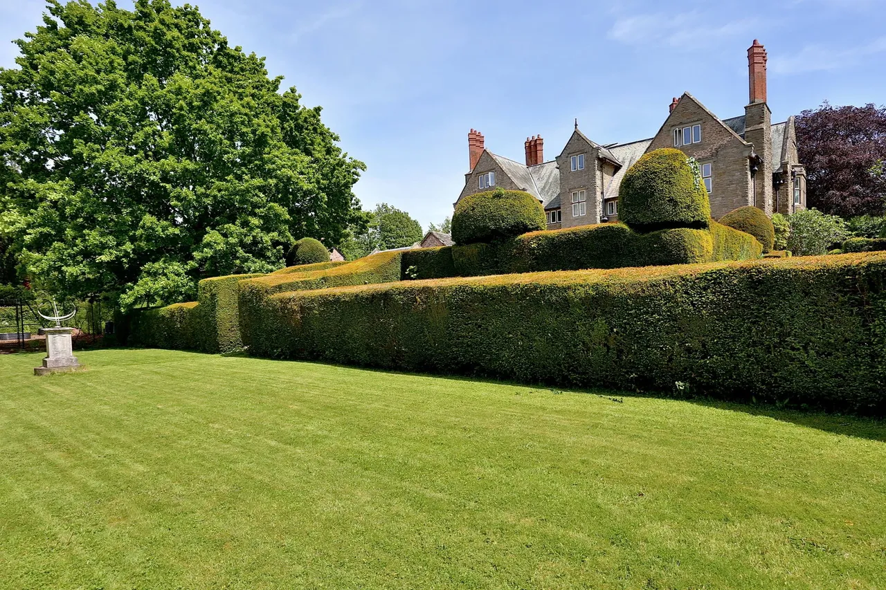 Trebencyn Park, Trebencyn, NP7, photo 50