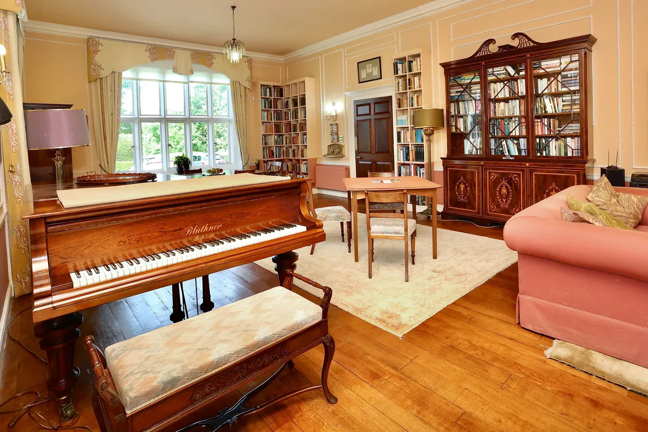 Trebencyn Park, Trebencyn, NP7, photo 13