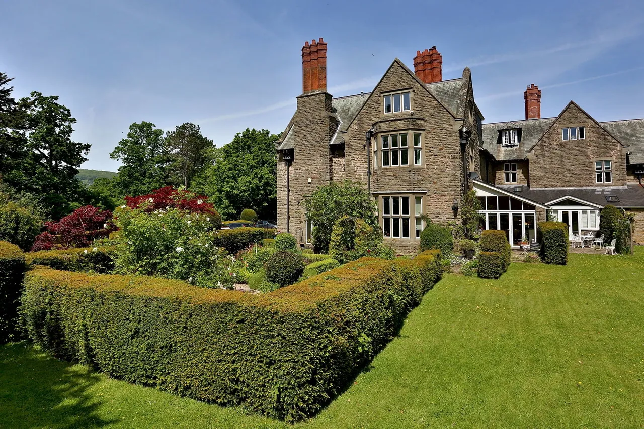 Trebencyn Park, Trebencyn, NP7, photo 22