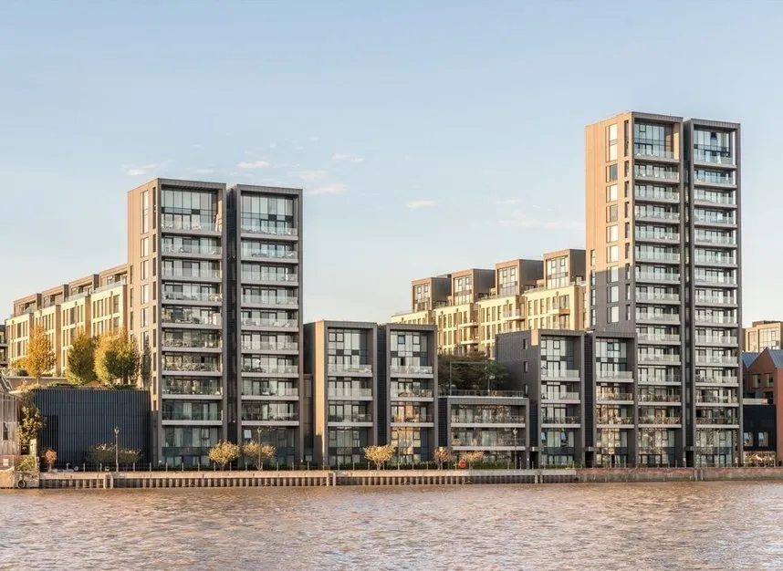 2 bed flat to rent — Central Avenue, Fulham, SW6