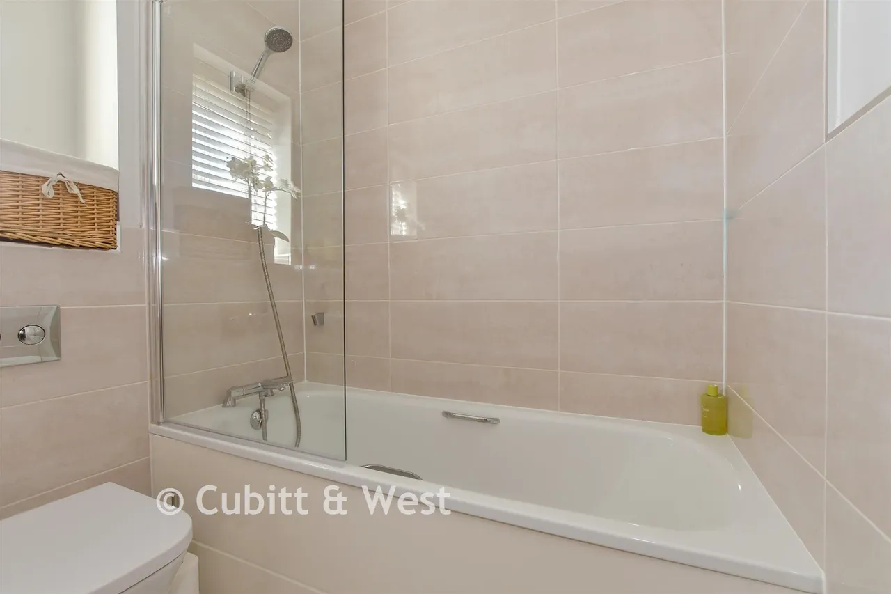 Westhill Close, Burgess Hill, RH15, photo 12