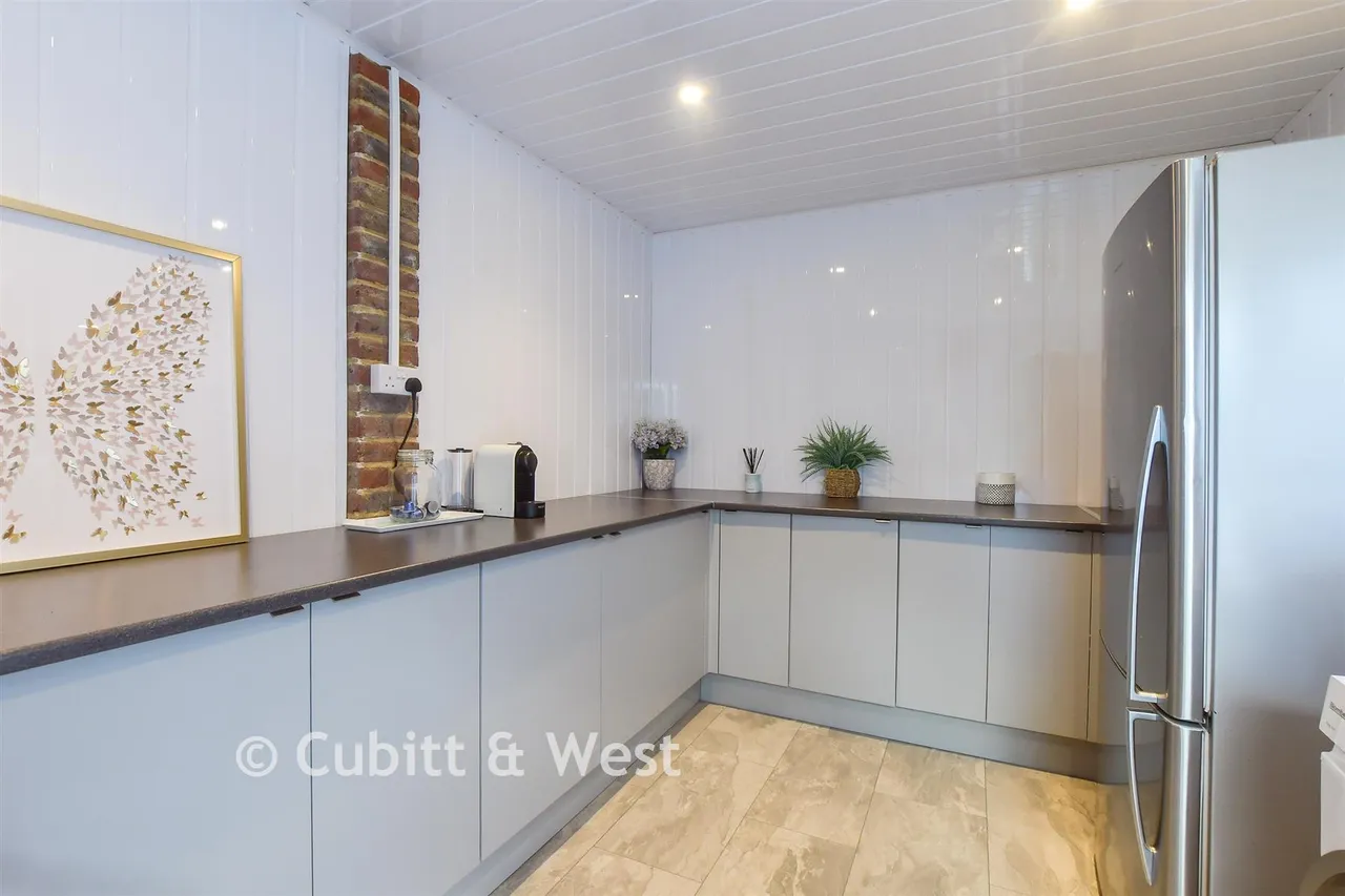 Westhill Close, Burgess Hill, RH15, photo 6