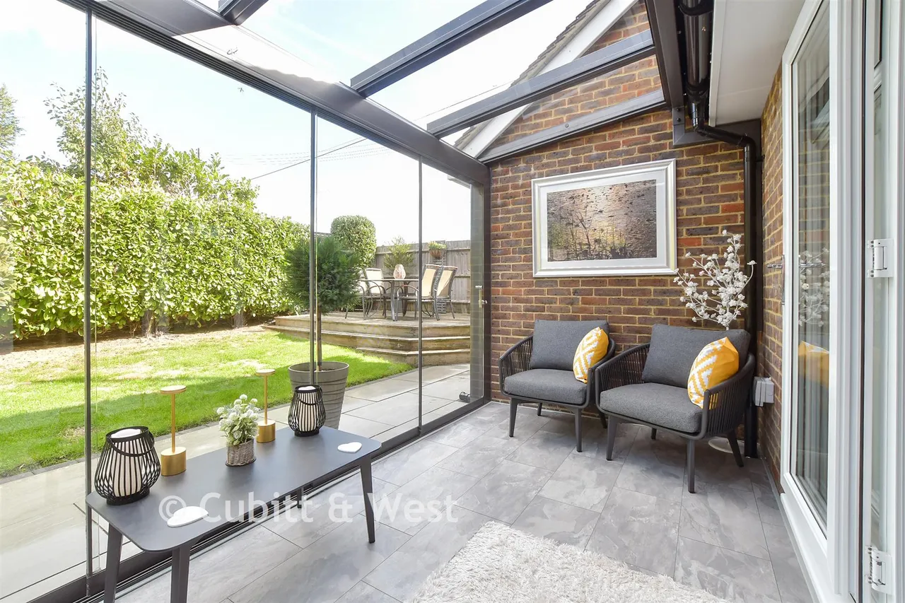 Westhill Close, Burgess Hill, RH15, photo 14