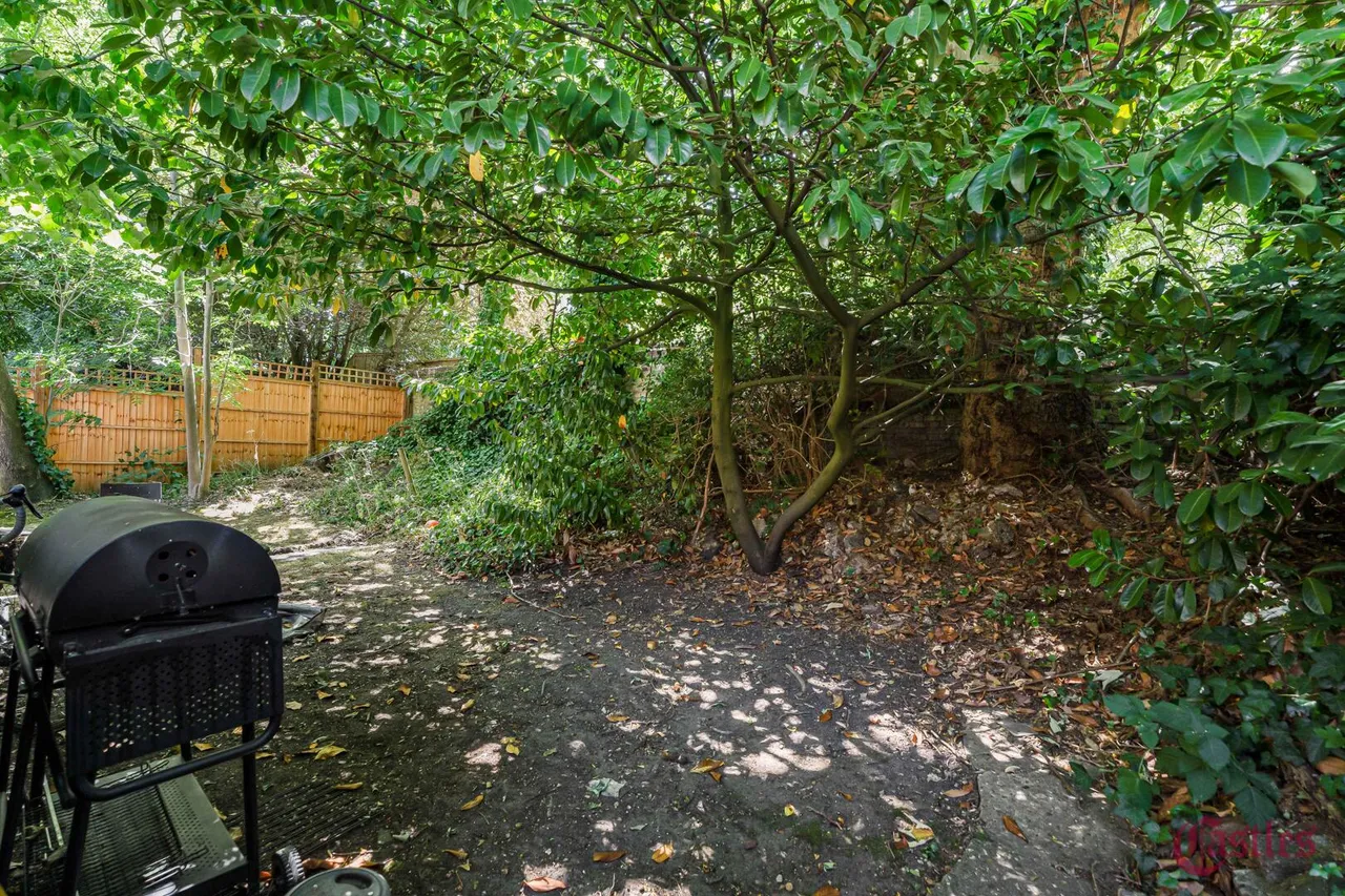 Crouch Hill, N8, photo 13