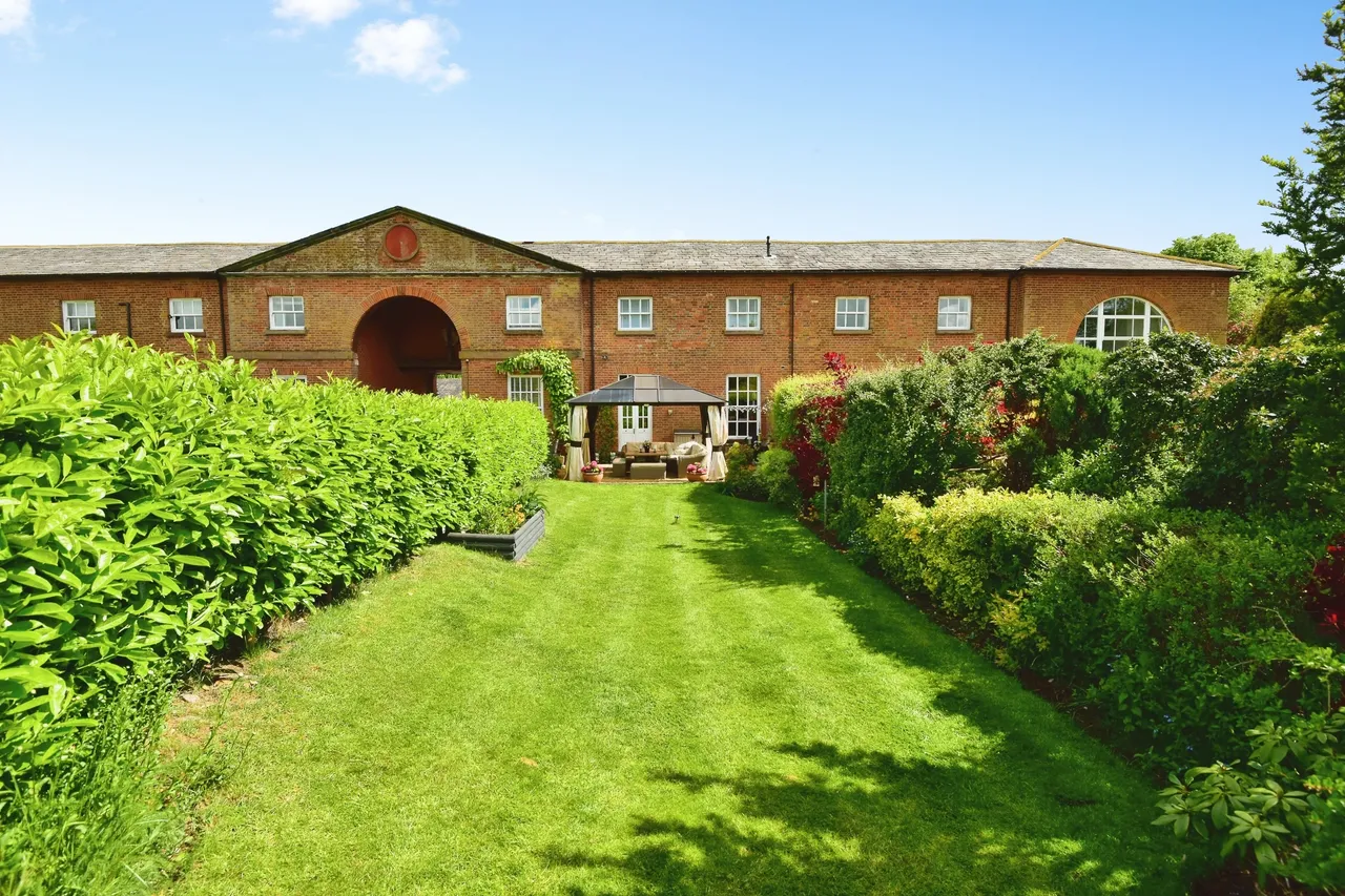 Somerford Hall, Somerford, CW12, photo 23