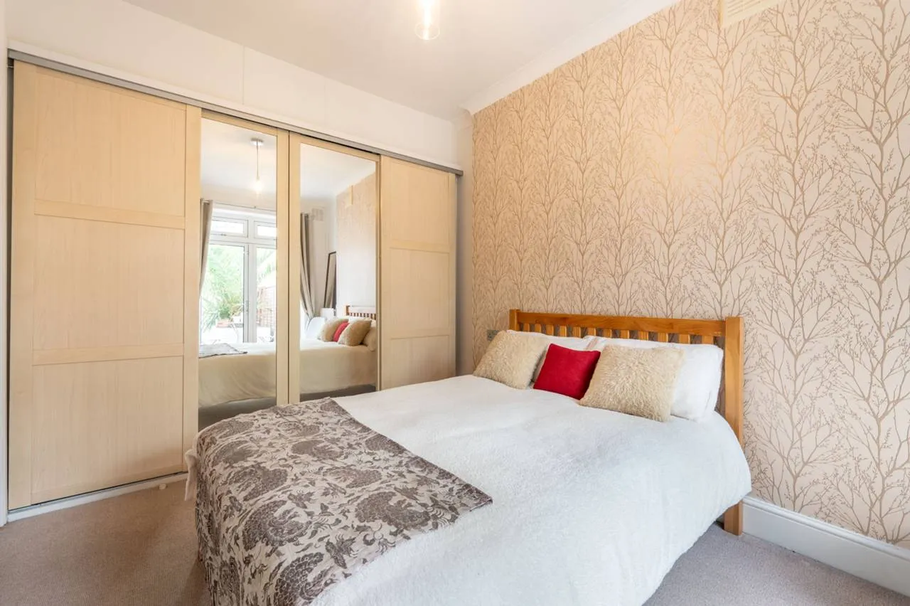 Hoveden Road, London, NW2, photo 9