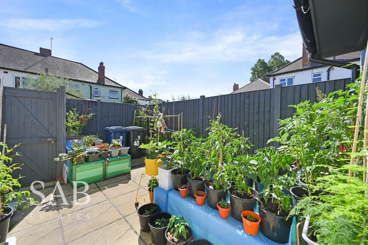 Greenway Gardens, Greenford, UB6, photo 11