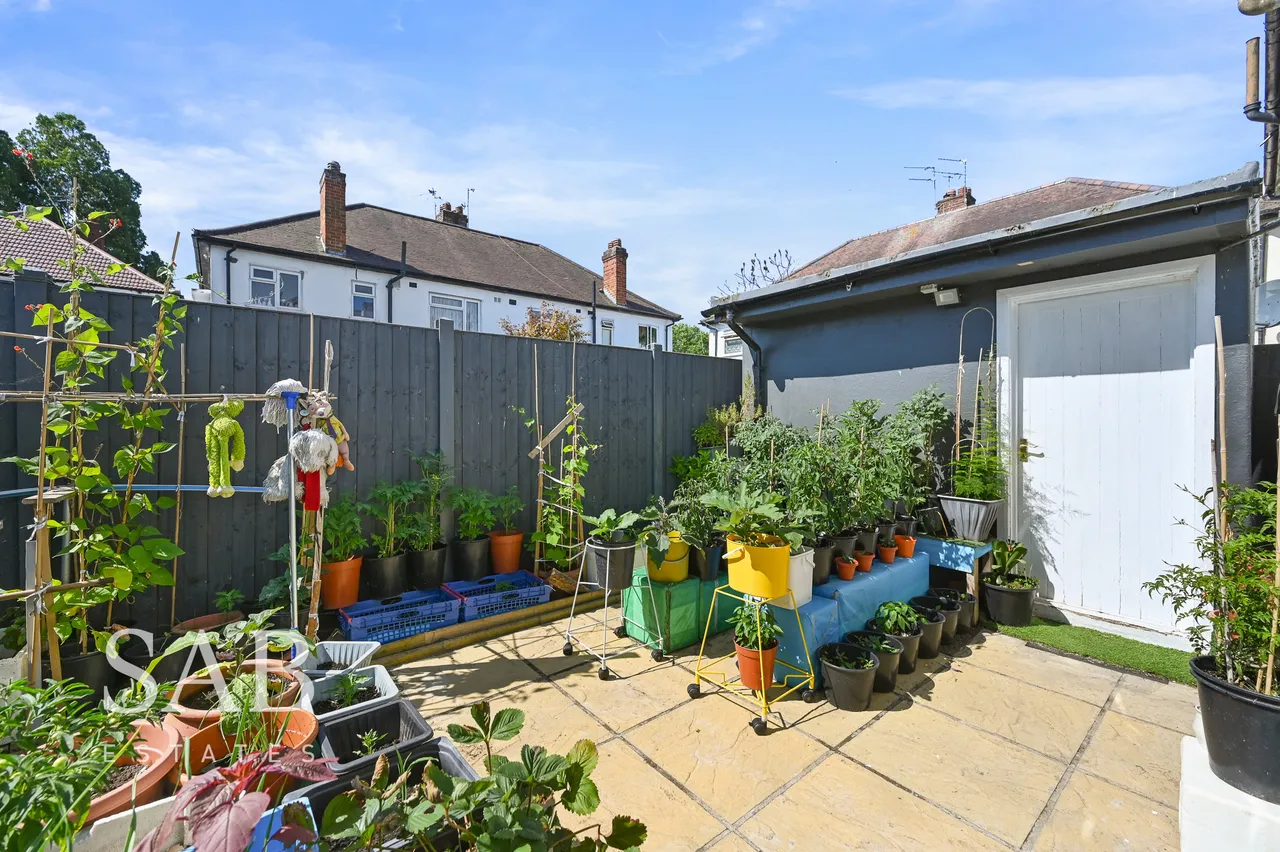 Greenway Gardens, Greenford, UB6, photo 10