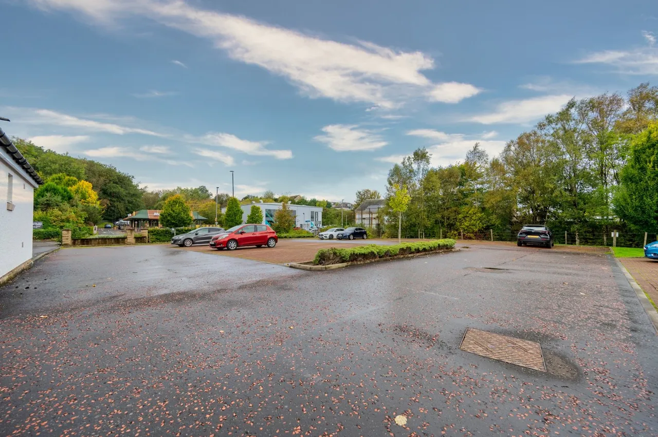 Alexander Grove, Bearsden, G61, photo 15