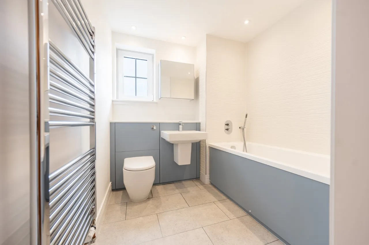 Alexander Grove, Bearsden, G61, photo 12