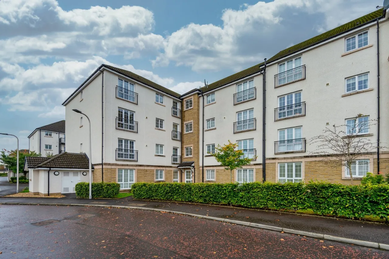 2 bed flat to rent, Alexander Grove, Bearsden, G61