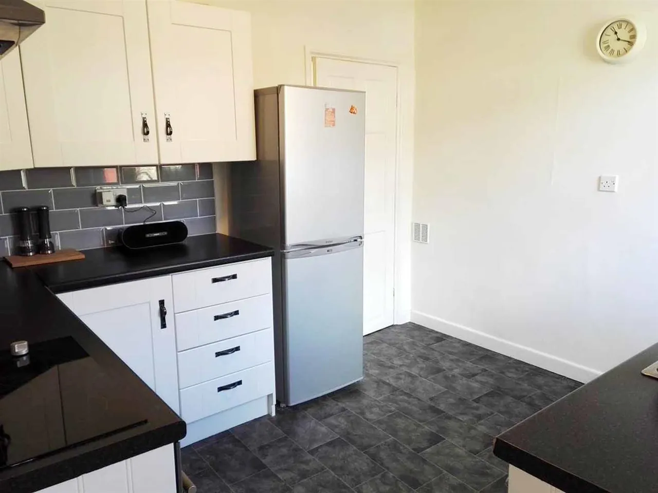 Victoria Street, Sutton-in-Craven, BD20, photo 5