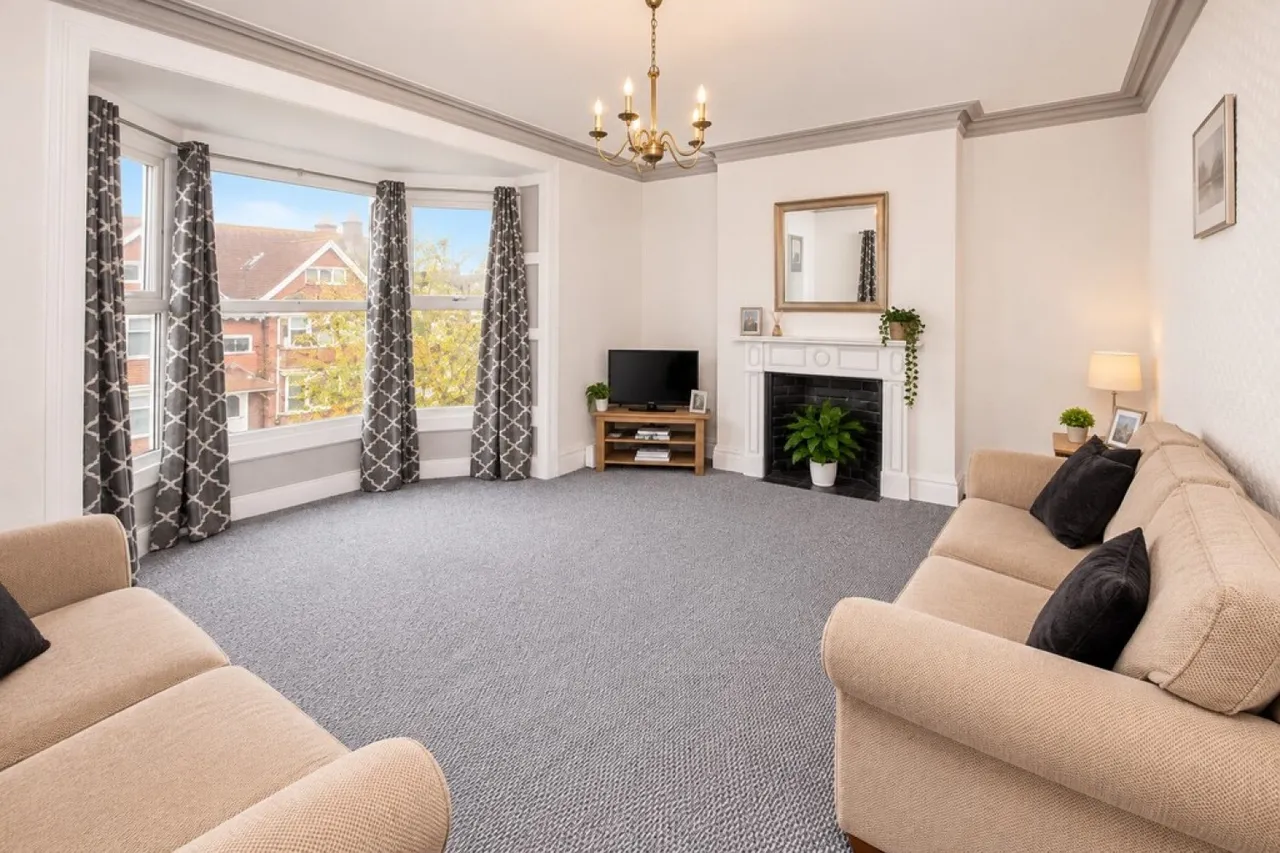 Kirtleton Avenue, Weymouth, photo 2