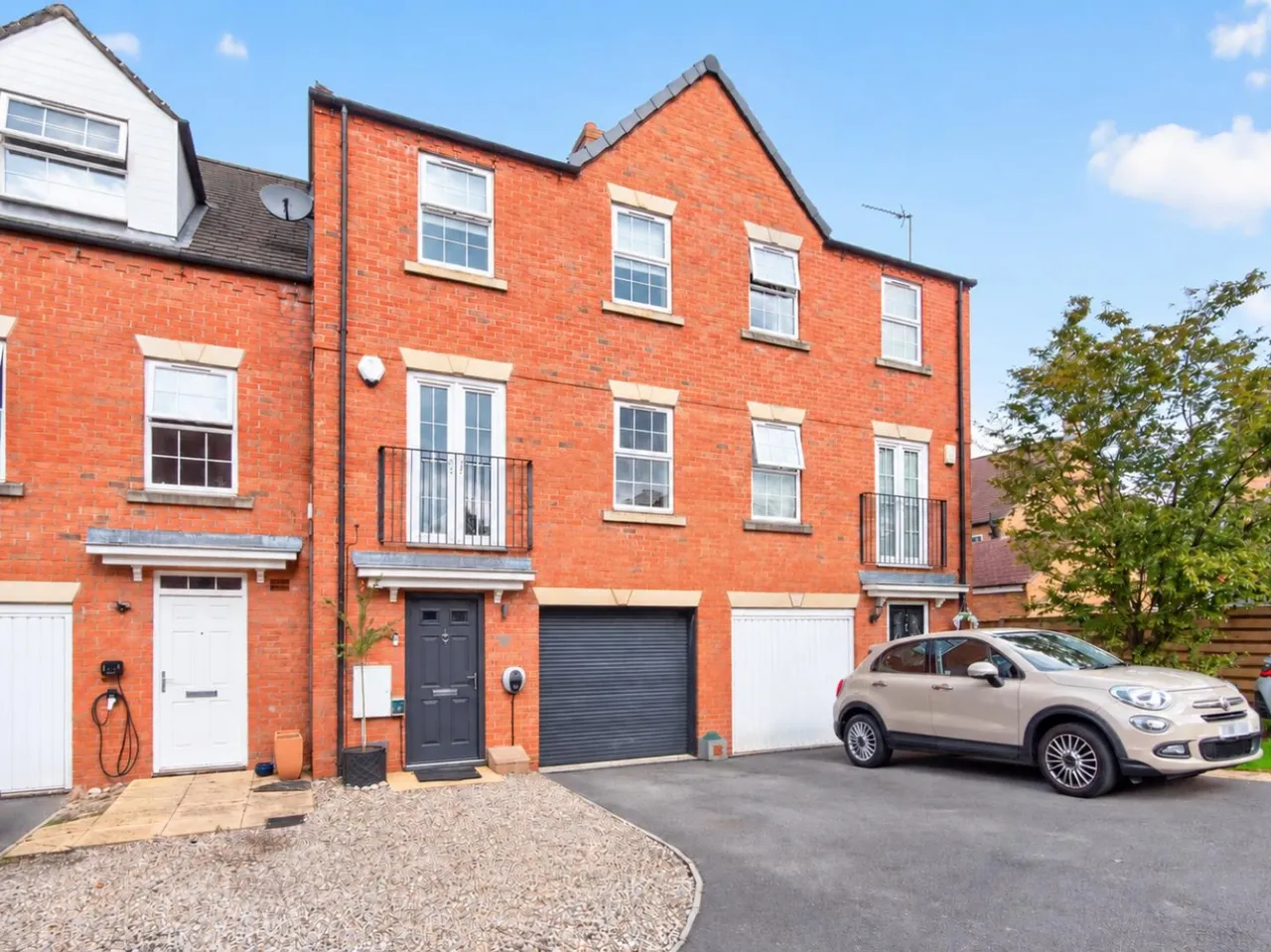 4 bed house for sale — Cheshire Close, Rawcliffe, York