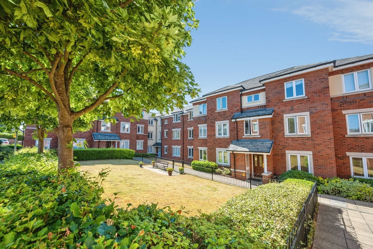 Stratford Gardens, Bromsgrove, B60, photo 12