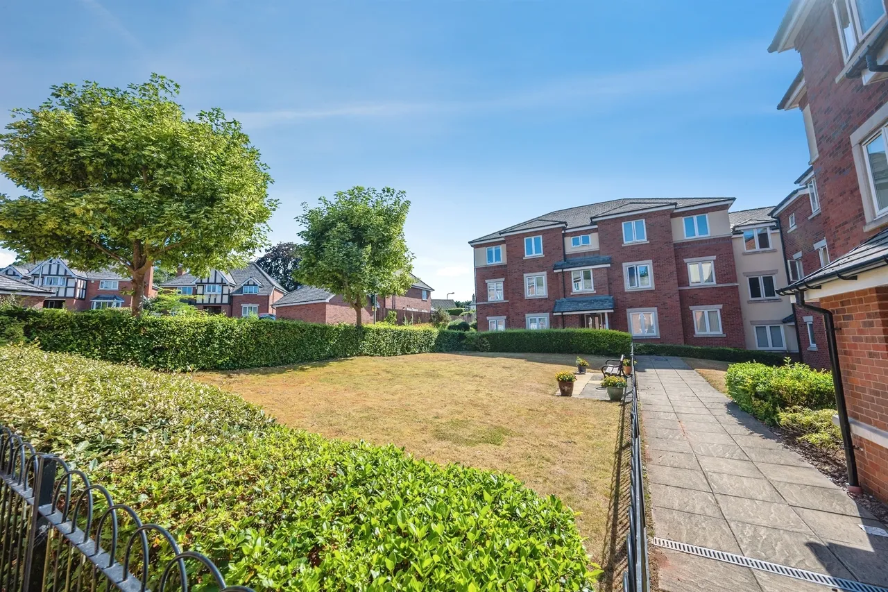 Stratford Gardens, Bromsgrove, B60, photo 13