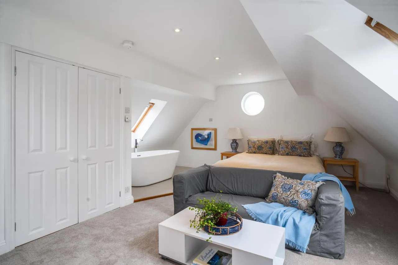 Station Road, Offenham - Worcestershire, WR11, photo 9