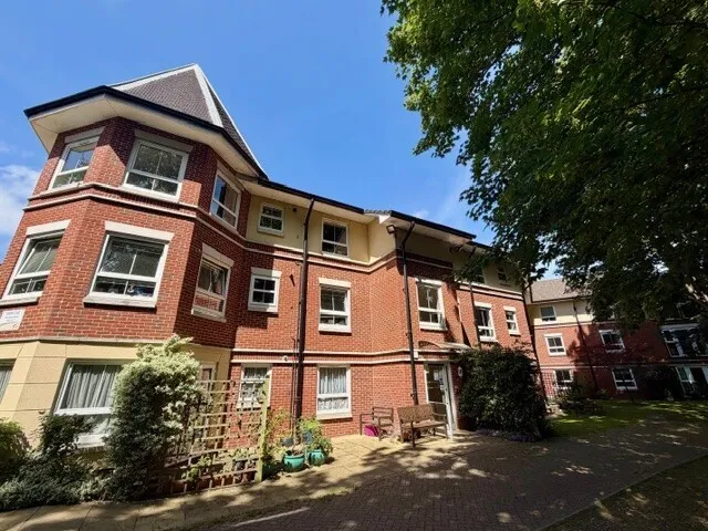 2 bed property to rent, Rollesbrook Gardens, Southampton, SO15