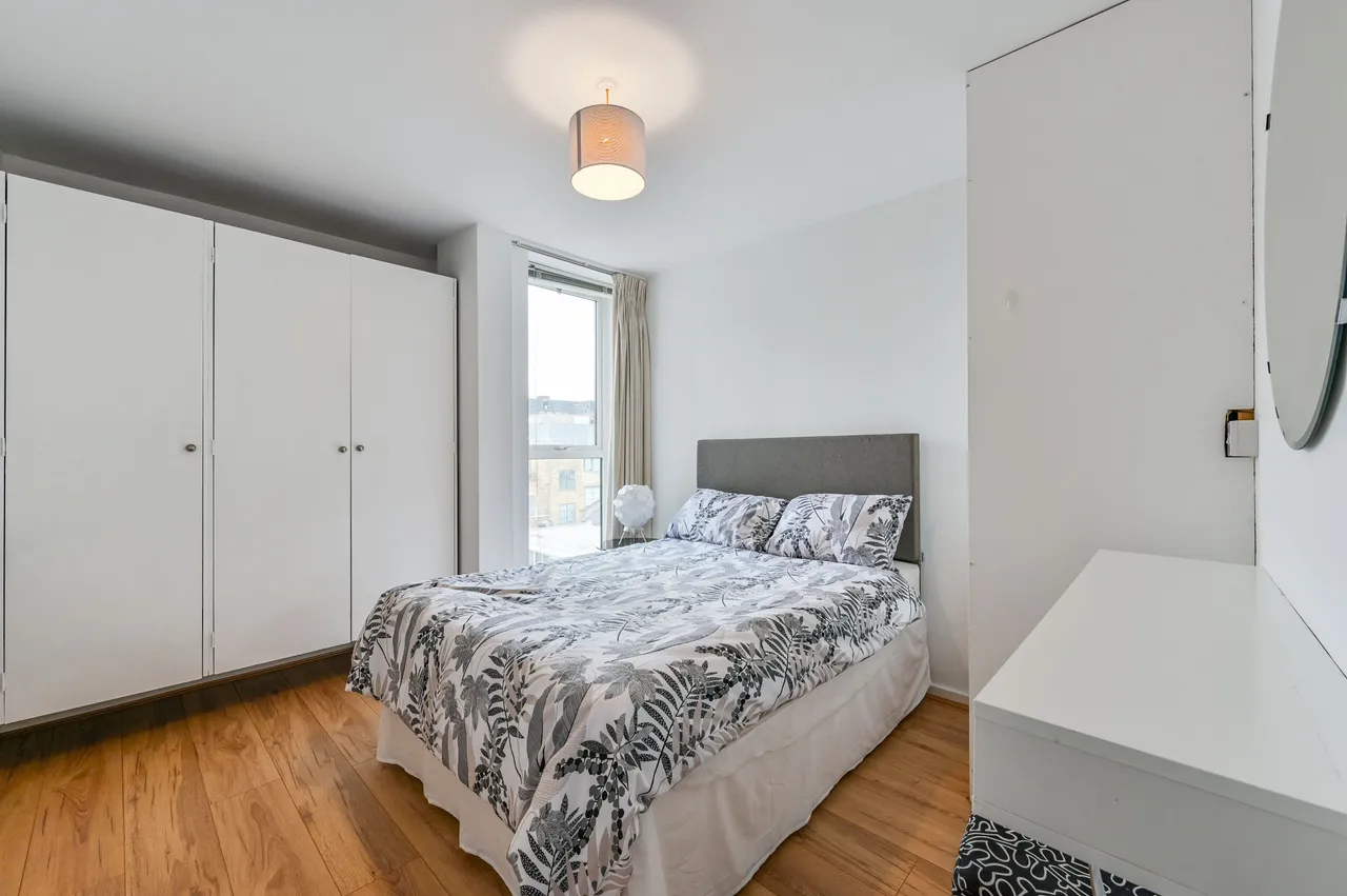 Flat 23, Winter Garden House, 2 Macklin Street, London, photo 3
