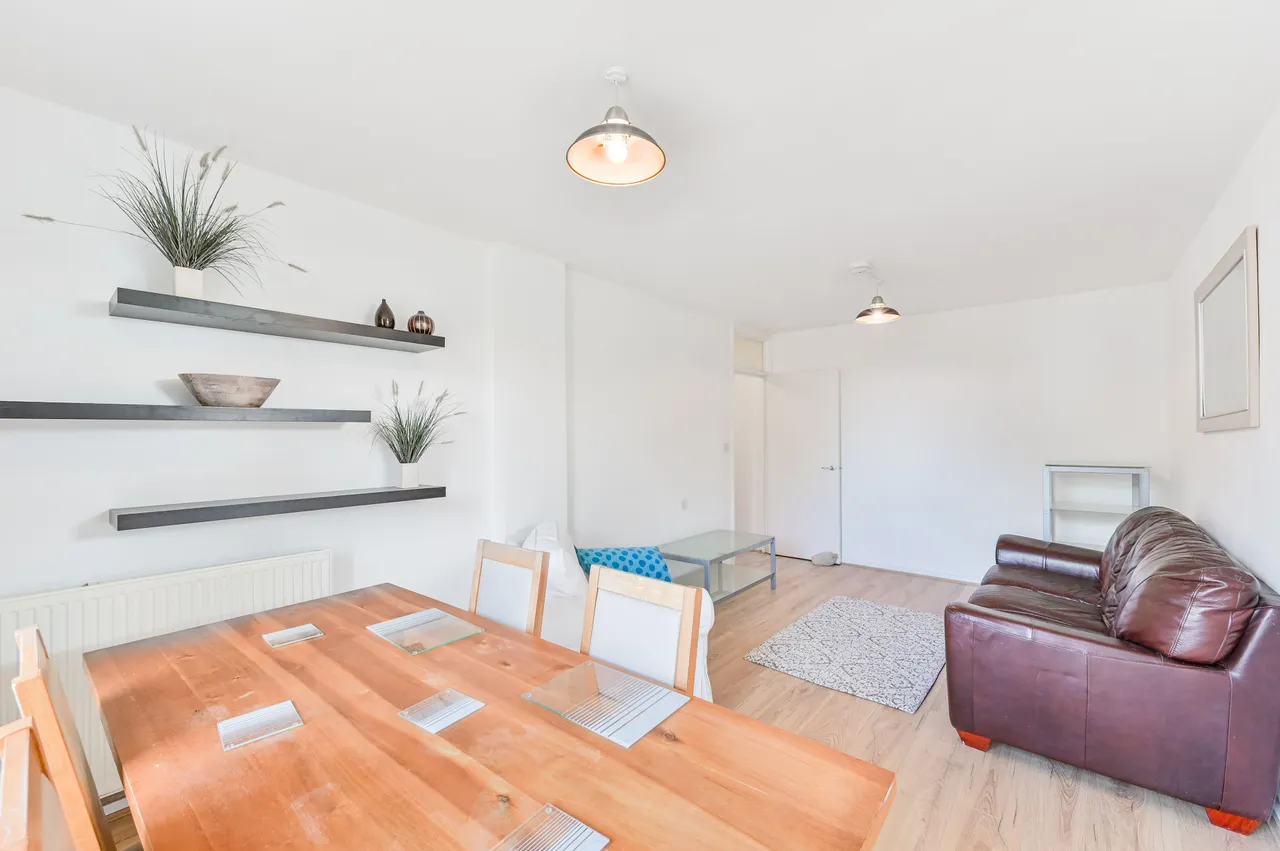 Flat 23, Winter Garden House, 2 Macklin Street, London, photo 4