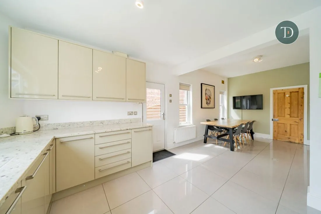 Chester Road, Whitby, CH65 6SB, photo 13