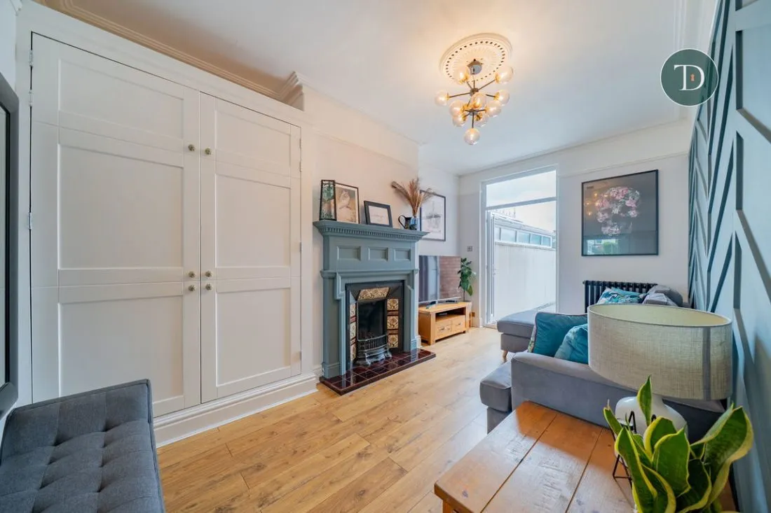 Chester Road, Whitby, CH65 6SB, photo 8