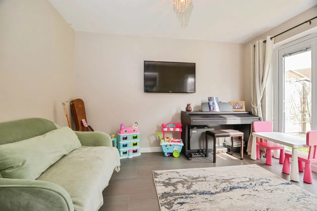 Sculptor Crescent, Stockton-On-Tees, TS18, photo 7