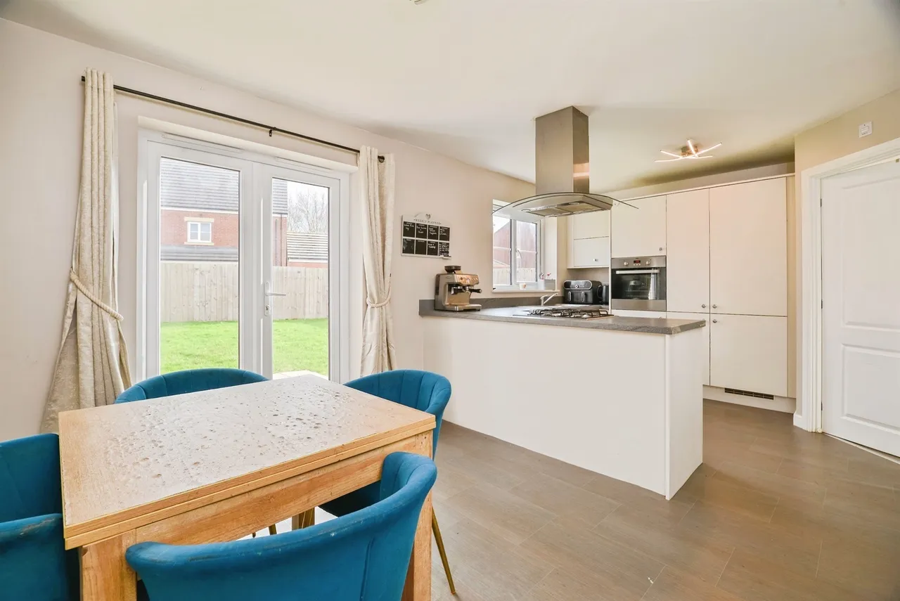 Sculptor Crescent, Stockton-On-Tees, TS18, photo 4