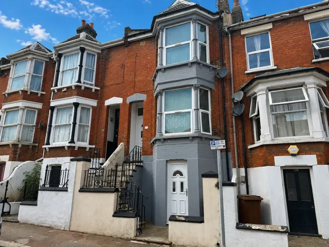 1 bed house to rent, Rochester Street, Chatham, ME4