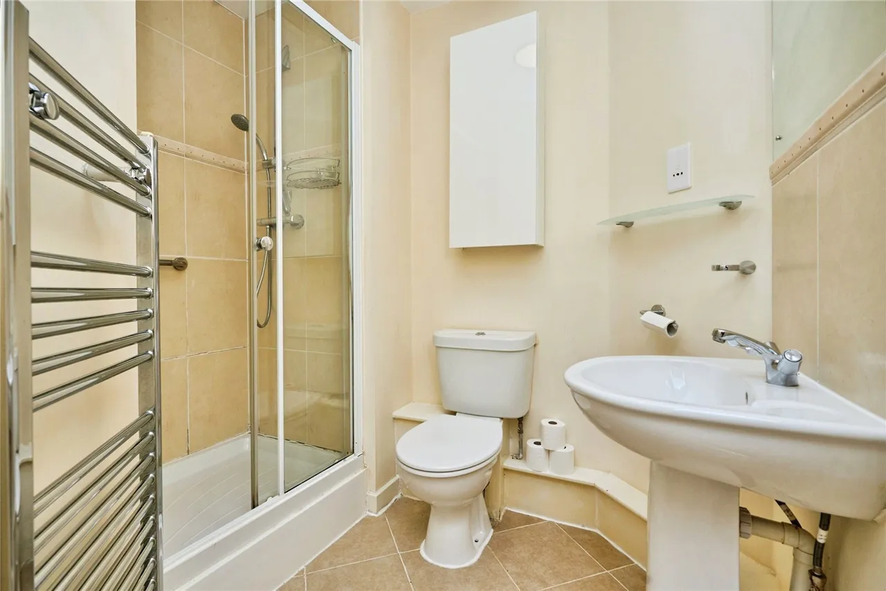 Snowberry Road, Newport, PO30, photo 7