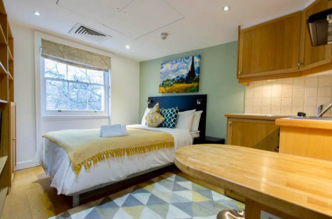 1 bed property to rent, Cartwright Gardens, London, WC1H