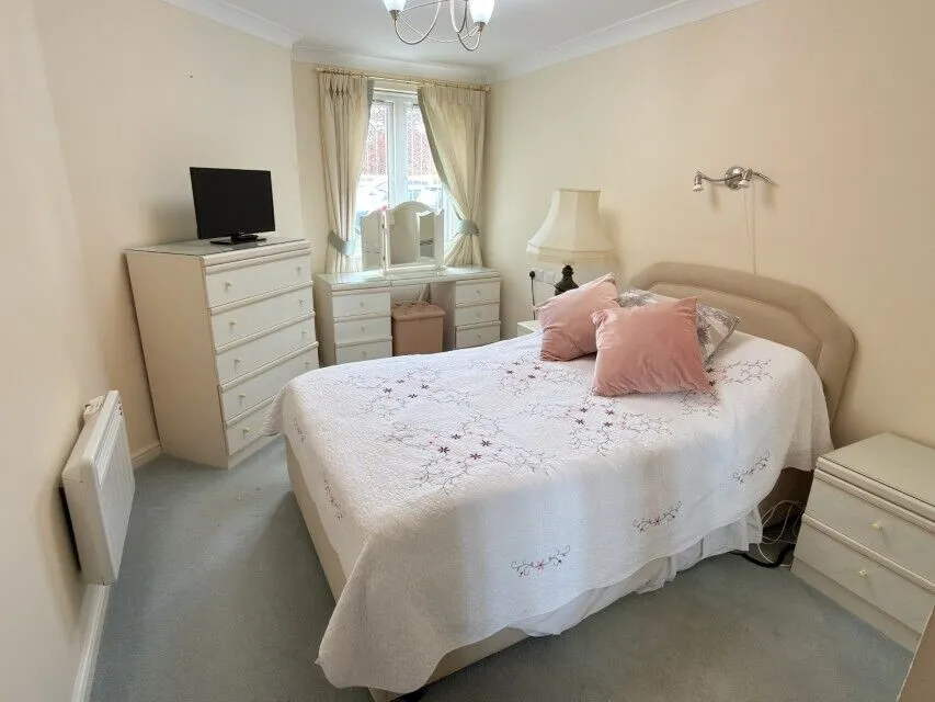 Howth Drive, Woodley, RG5, photo 5