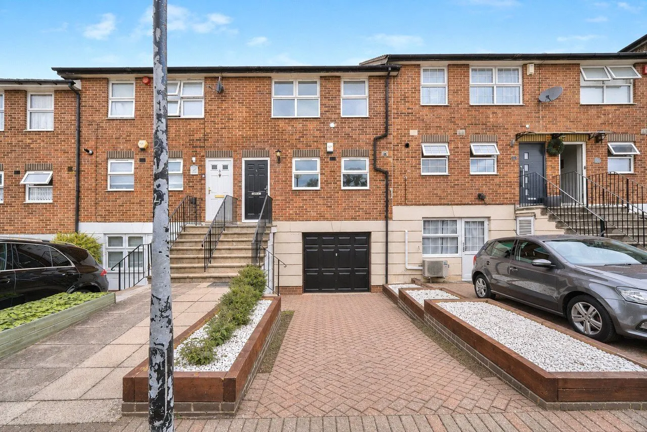 Nutmeg Close, London, E16, photo 21