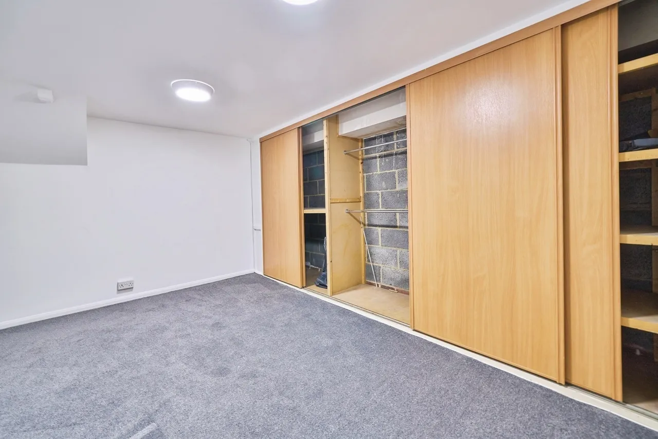Nutmeg Close, London, E16, photo 9