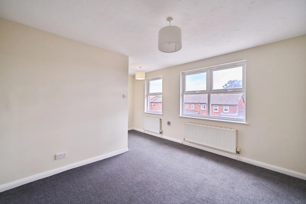 Nutmeg Close, London, E16, photo 12