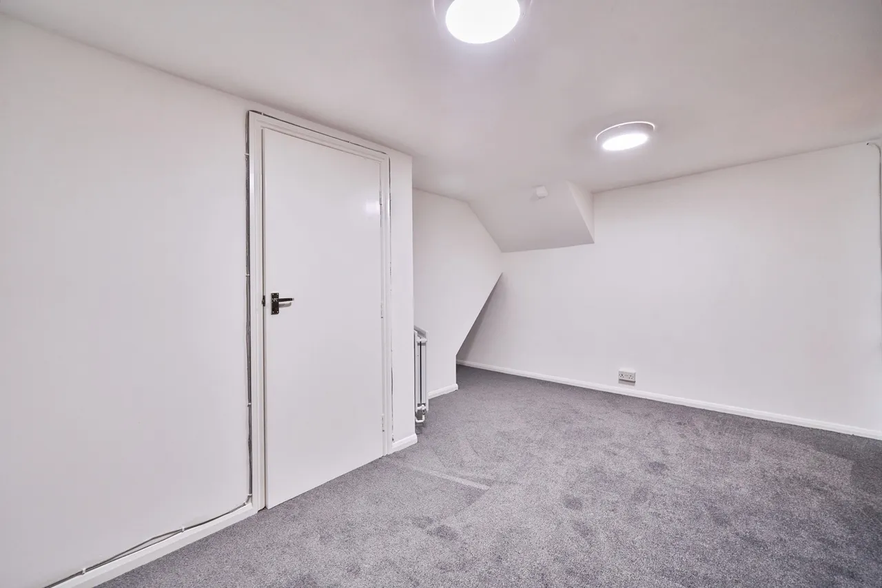 Nutmeg Close, London, E16, photo 18