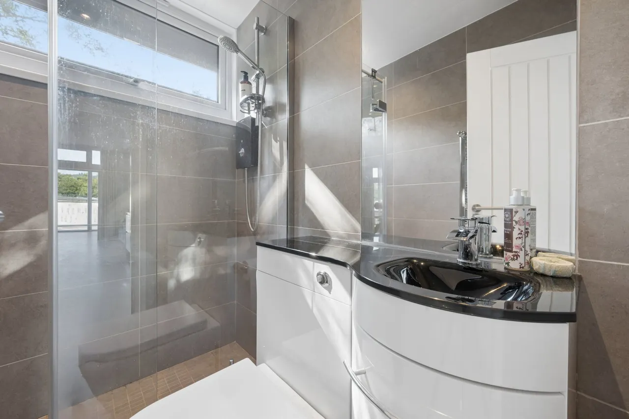 Boathouse, Windermere Marina Village, LA23, photo 26